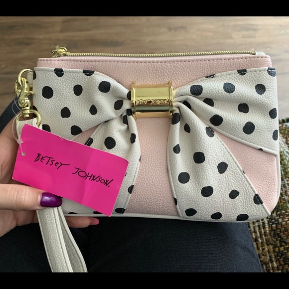 Betsey Johnson Handbags - Betsey Johnson hand bag